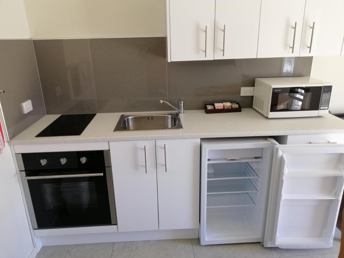 דנידין Bayfield Motel And Apartment מראה חיצוני תמונה