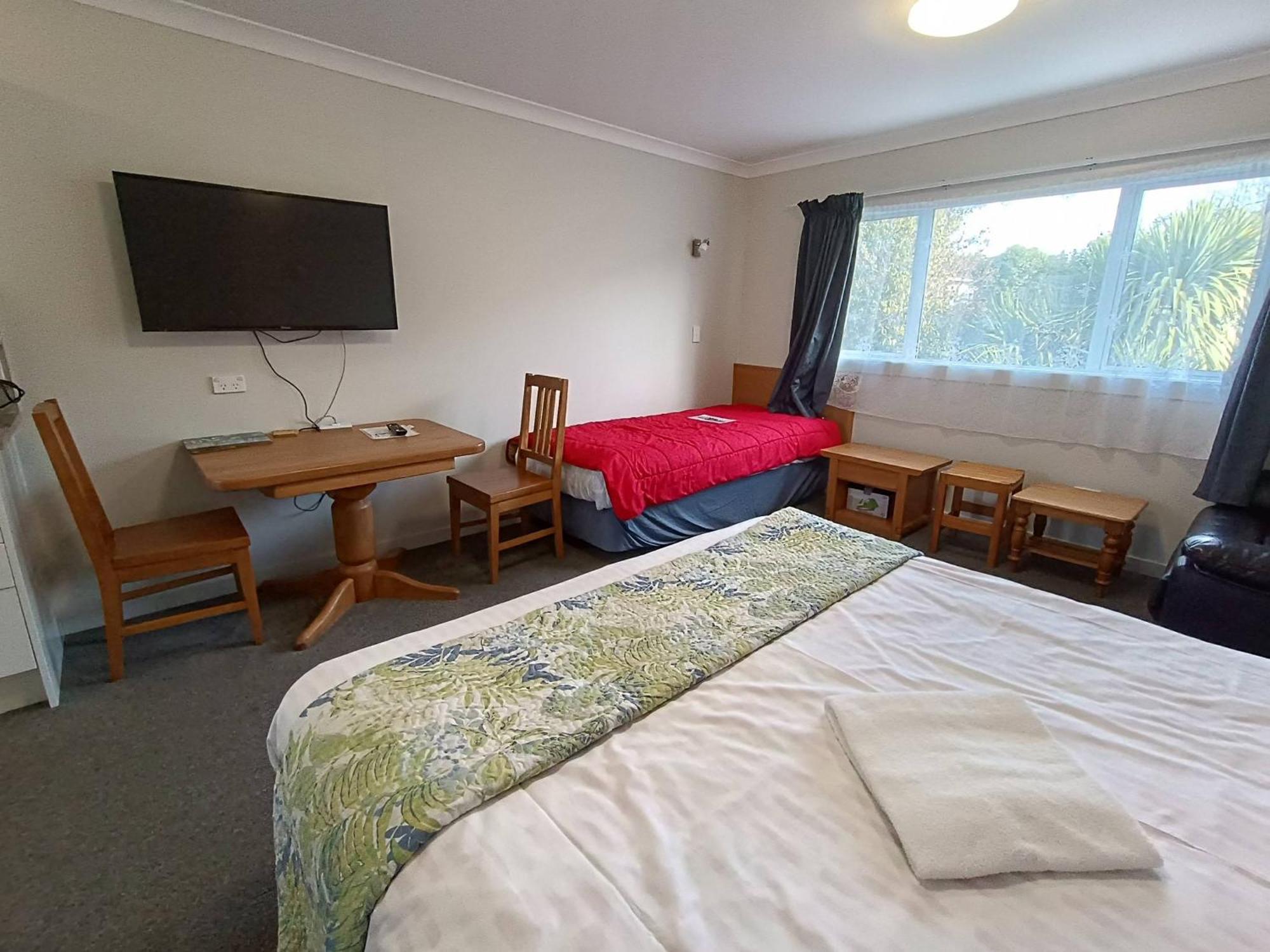 דנידין Bayfield Motel And Apartment מראה חיצוני תמונה