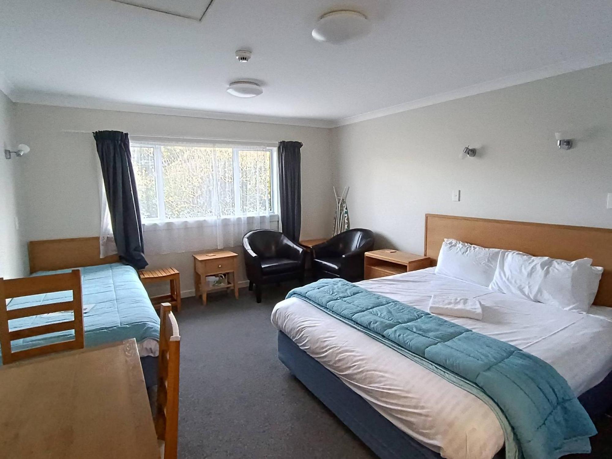 דנידין Bayfield Motel And Apartment מראה חיצוני תמונה