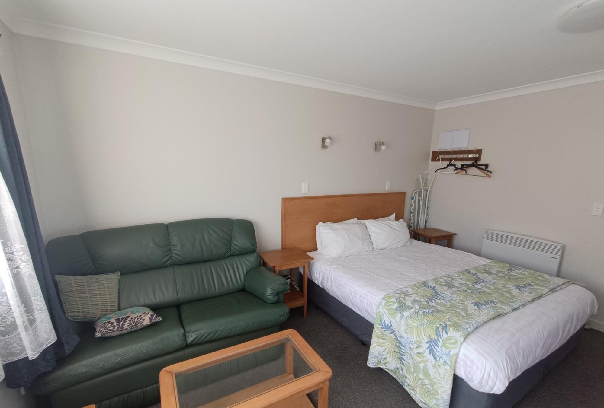 דנידין Bayfield Motel And Apartment מראה חיצוני תמונה