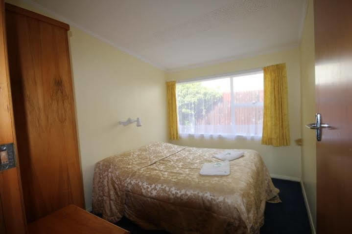 דנידין Bayfield Motel And Apartment מראה חיצוני תמונה
